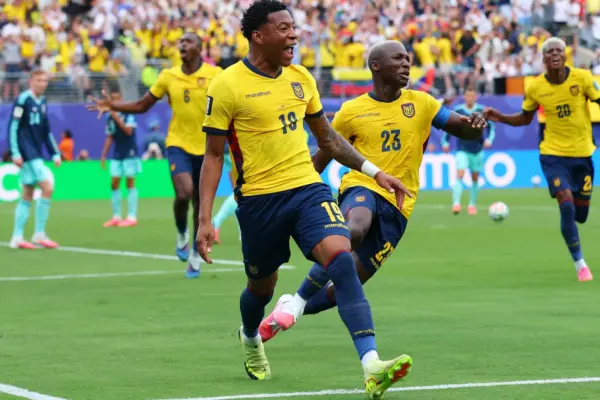 Ecuador edge Germany 2-1 to squeeze into World Cup last 32