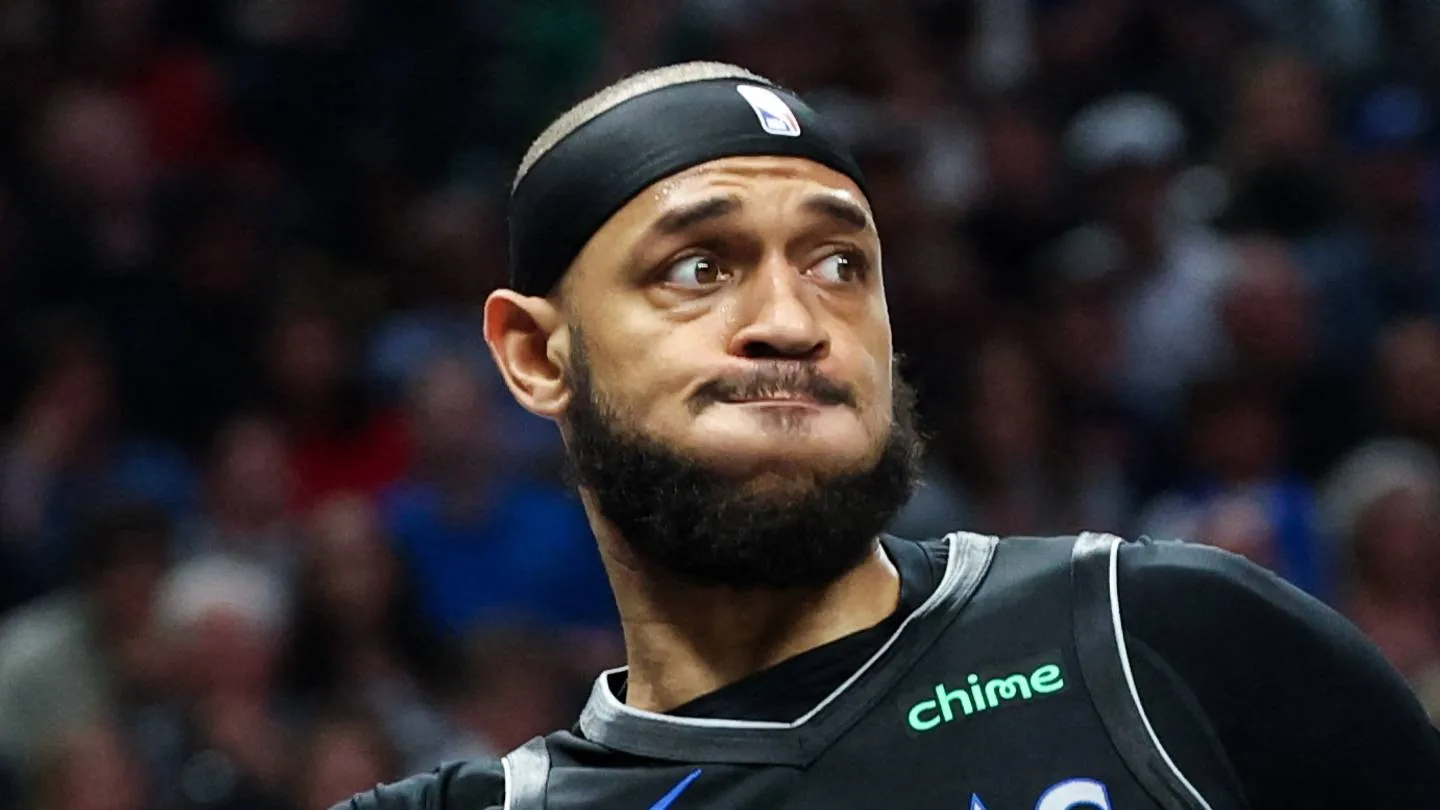 Lakers Lose Big Man in Free Agency