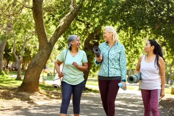 NHS plans rewards scheme with vouchers for 30-minute daily walks - Derbyshire Live
