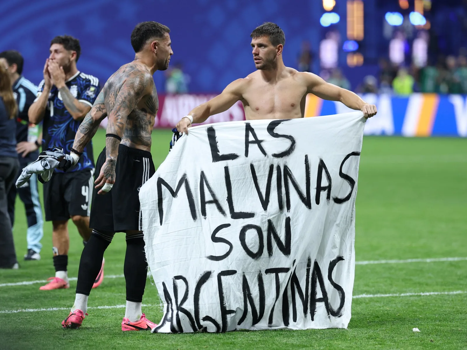 World Cup 2026: Fifa 'assessing reports' after Argentina players hold Falklands banner